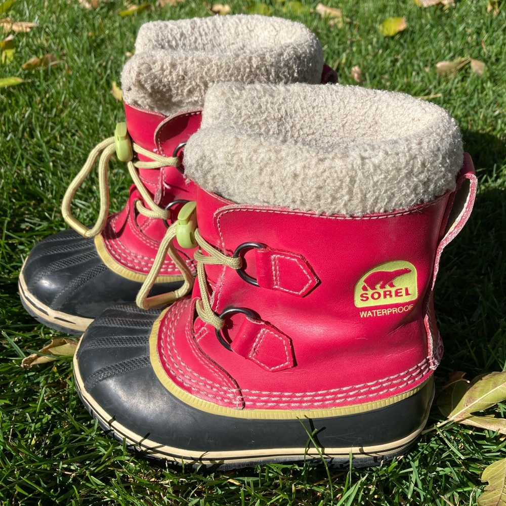SOREL Yoot Pac Youth Snow Boots Size 12
